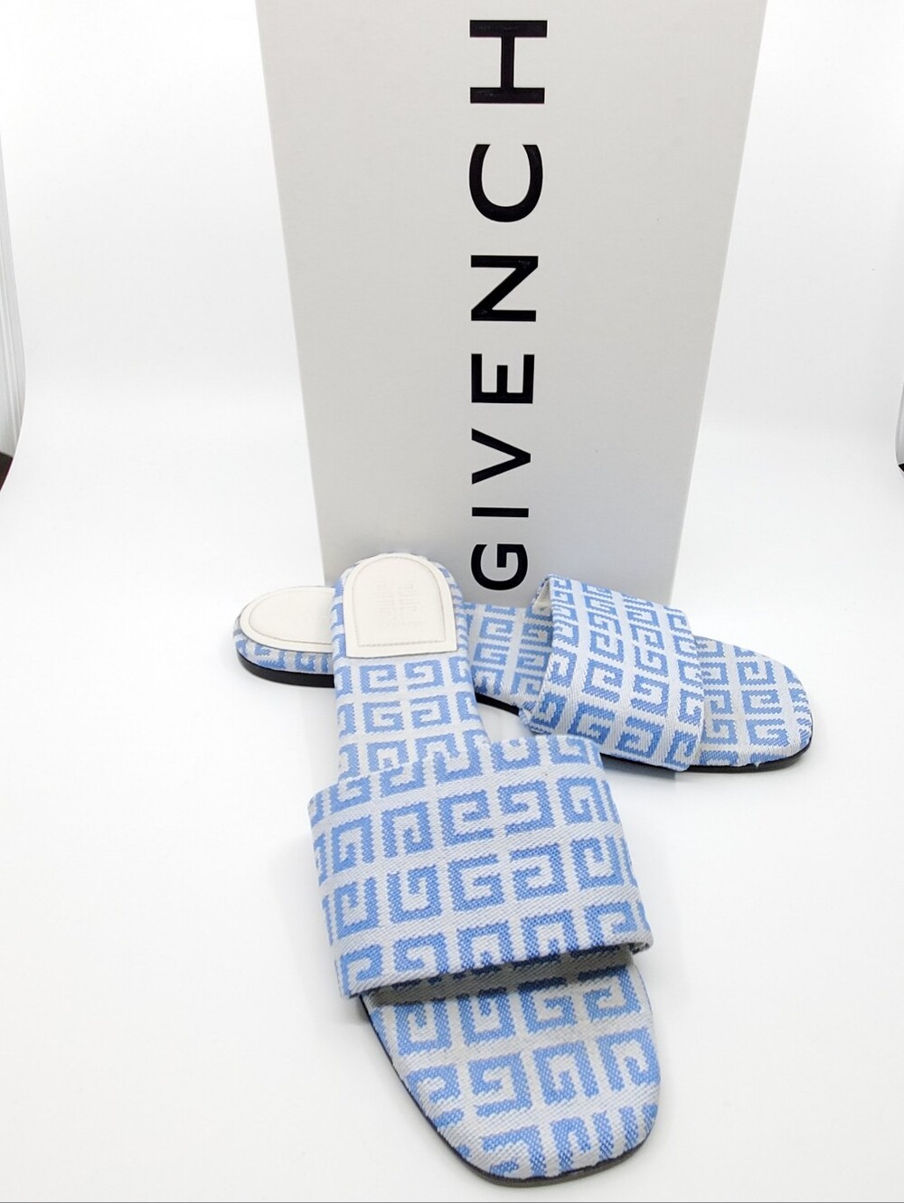 GIVENCHY 4G LOHO SLIDES SANDAL-SIZE 41